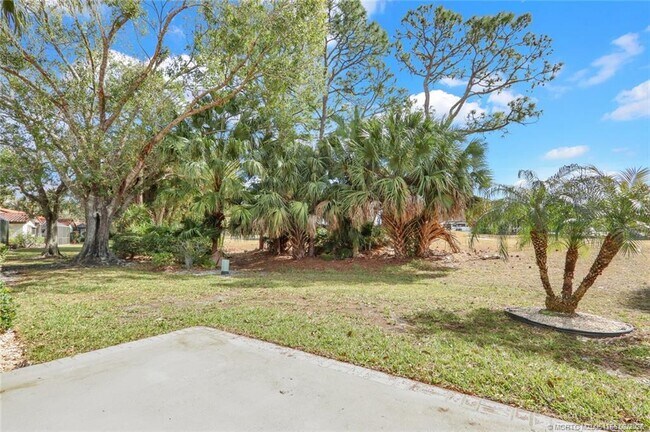 Building Photo - 4004 SW Osprey Creek Way