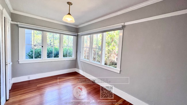 Building Photo - Beautiful 3 bedroom  home with lush backya...