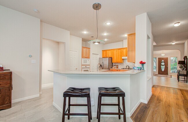 Building Photo - 17611 Emerald Garden Ln