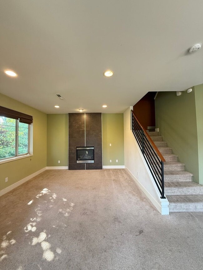 Building Photo - Stylish & Updated Home – 3BR/2.5BA, AC, Ne...