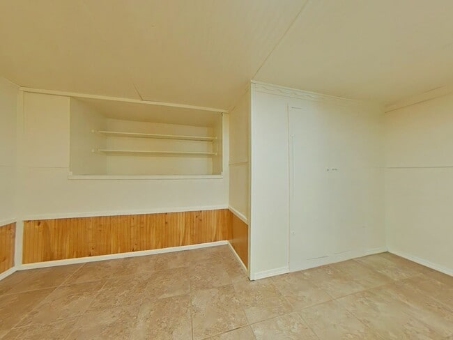 Building Photo - SUMMER SPECIAL ~ $625 OFF FIRST MONTHS RENT