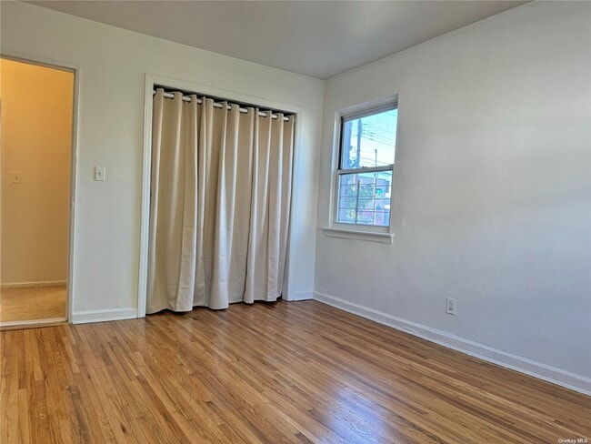 Building Photo - 78-01 164th St