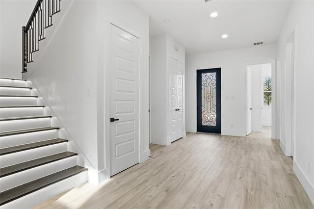 Building Photo - 118 Willow Ln