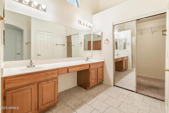 Building Photo - 14543 W Bison Path