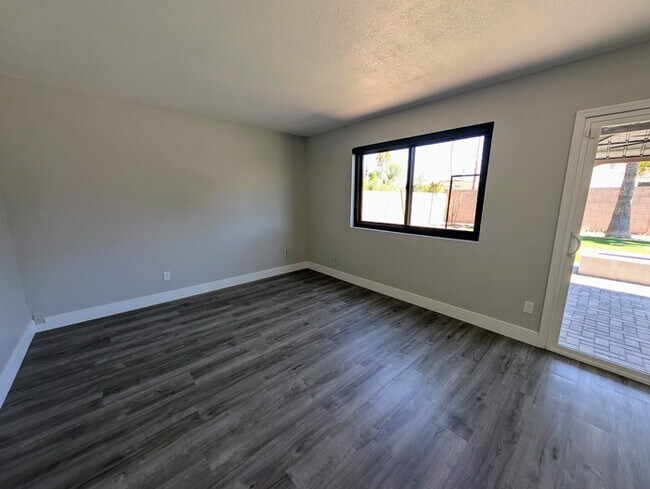Building Photo - Lookout Mountain House with Garage