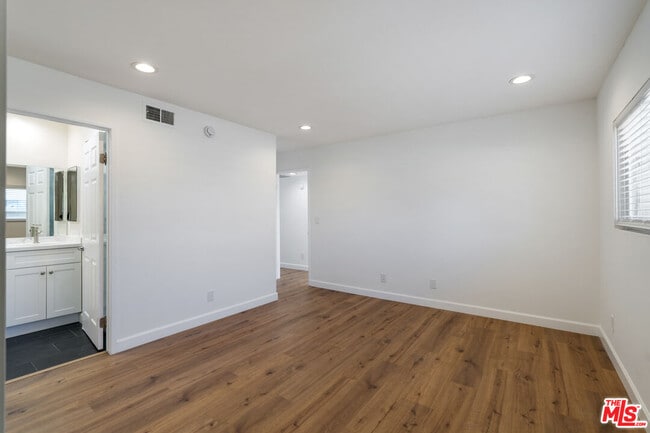 Building Photo - 4238 Whitsett Ave