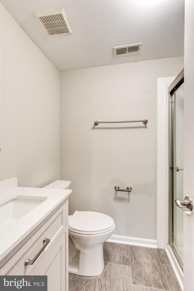 Building Photo - 3805 Sunnyfield Ct