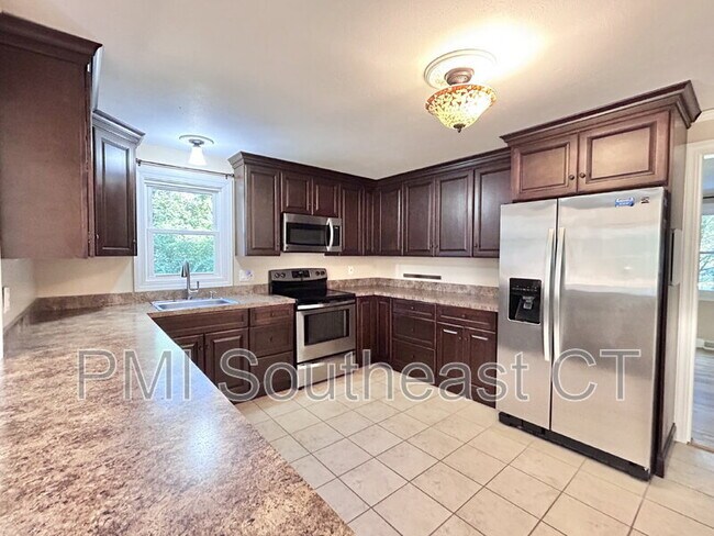 Building Photo - 39 Virginia Rd