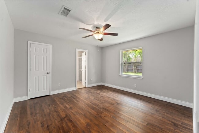 Building Photo - 11419 Panay Dr