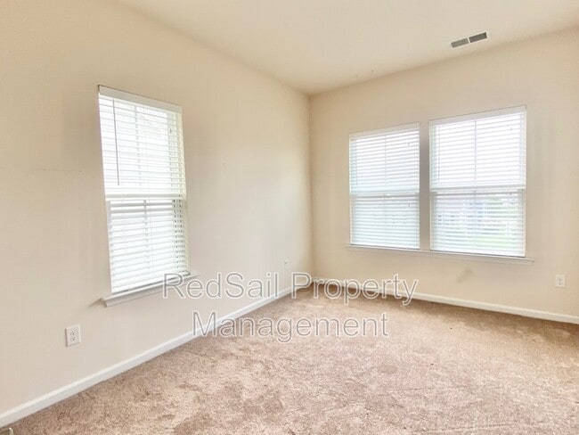Building Photo - 121 Williamson Park Ln