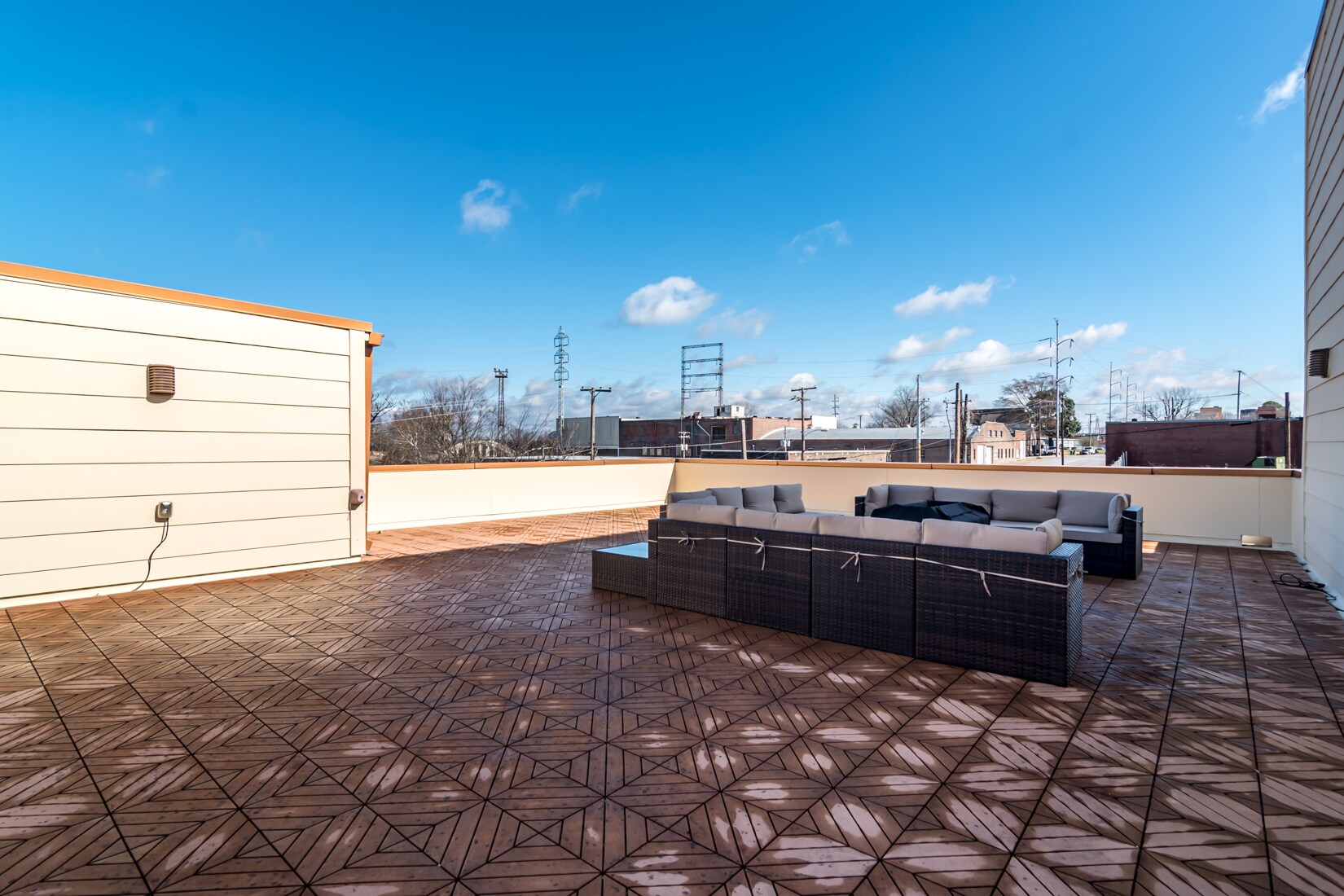 Building Photo - 115 Vertical Loft Dr