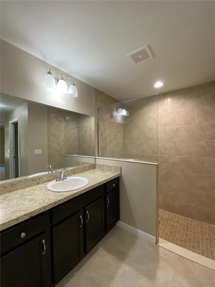 Building Photo - 5860 SW 197th Terrace