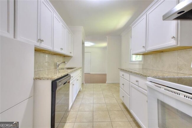 Building Photo - 3946 Green Oak Dr