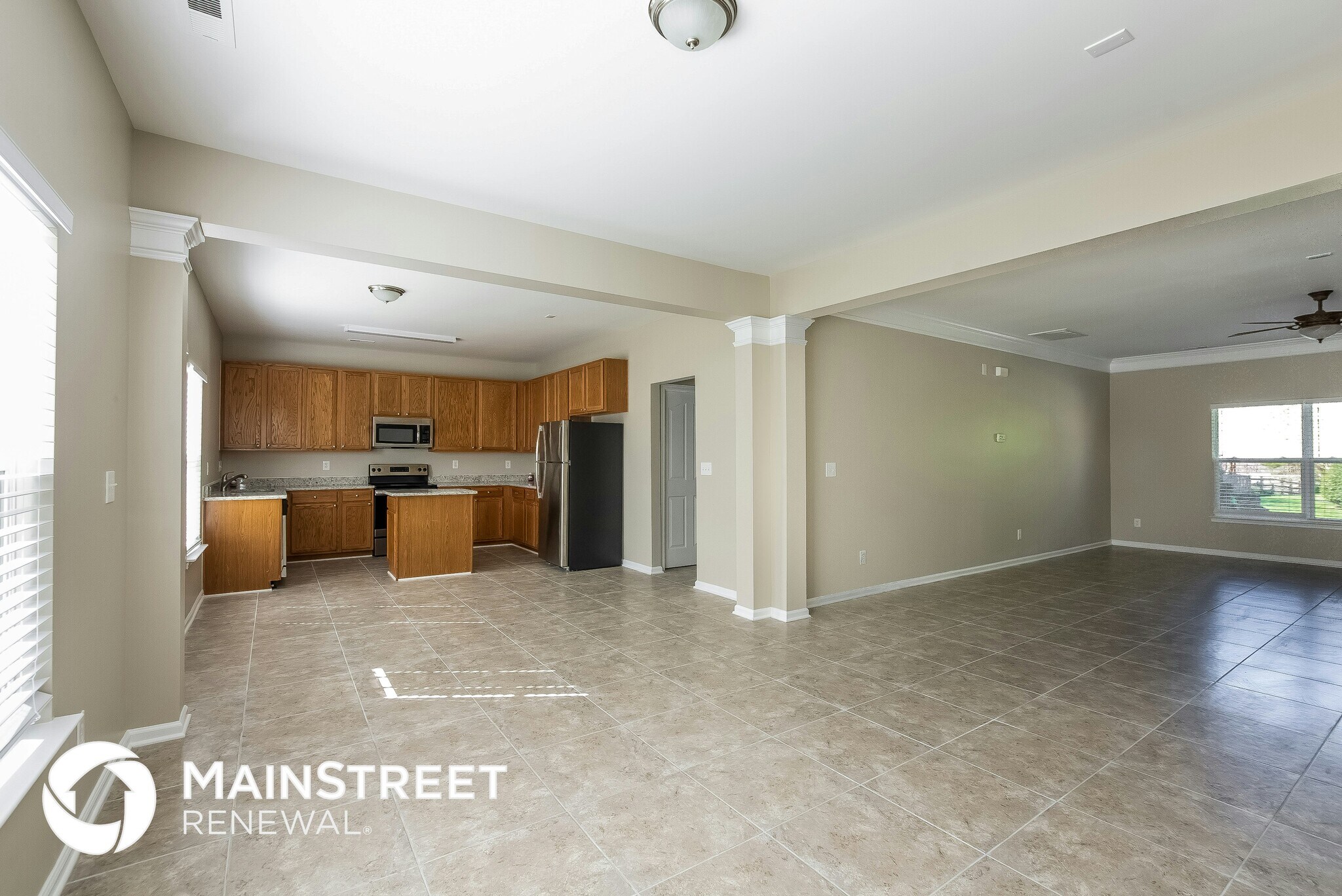 Building Photo - 8110 Chatham Oaks Dr