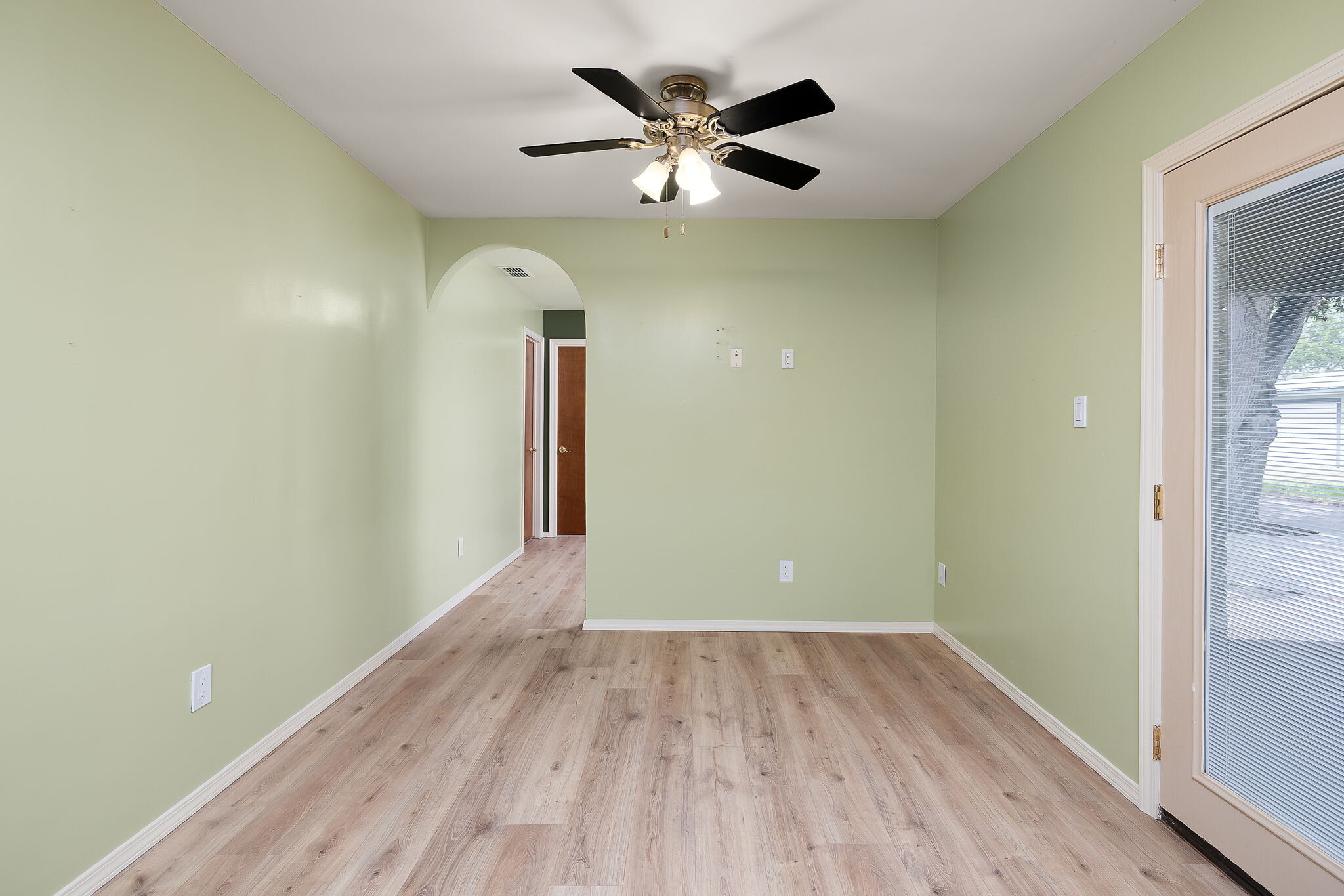 Building Photo - 4800 Mile 6 Rd