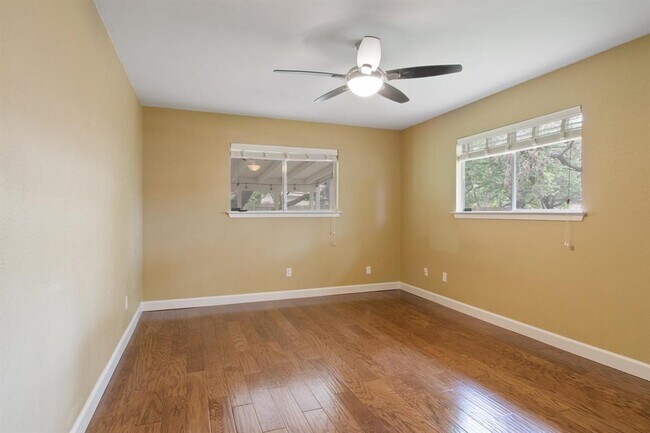 Building Photo - 11123 Henge Dr