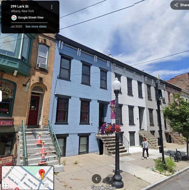 Building Photo - 295 Lark St