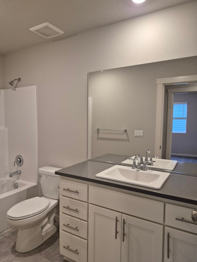 Building Photo - 31741 NW Blake Terr