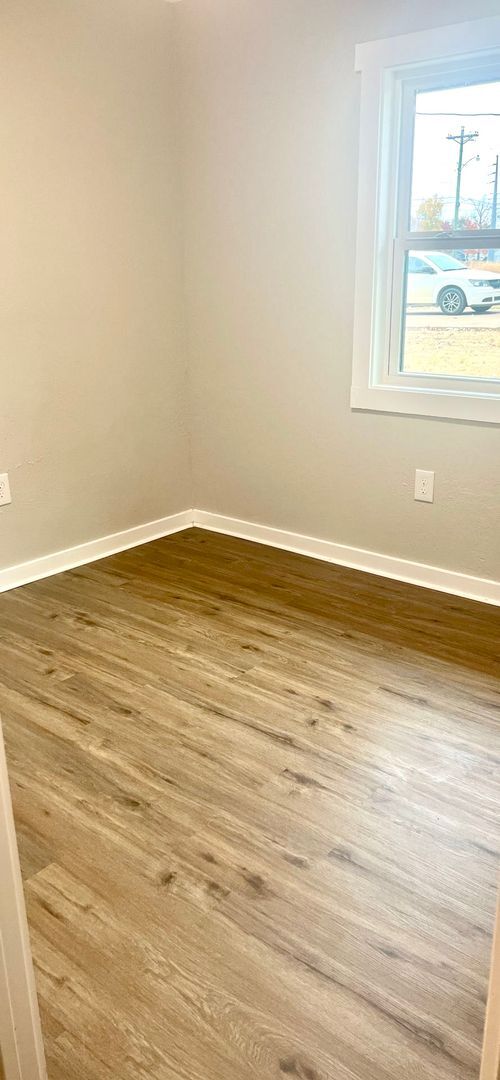 Building Photo - 1804 Winston-Free Lawncare Special!