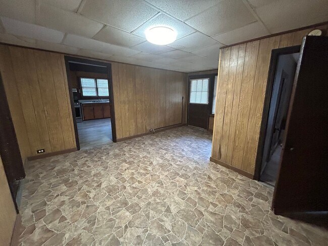 Building Photo - 179 Lagrange St