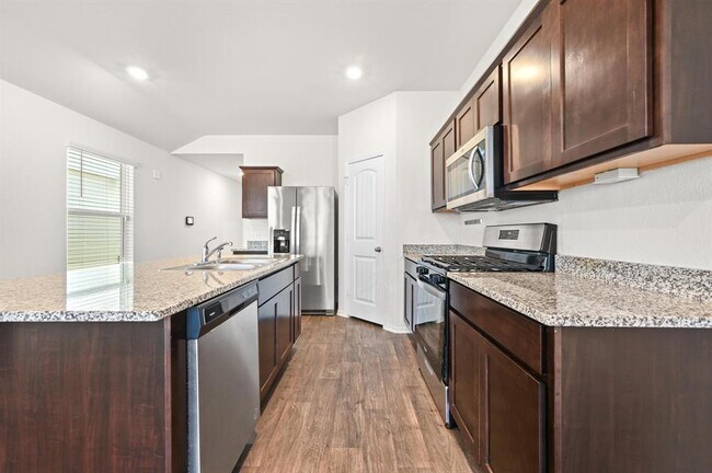 Building Photo - 412 Sickle Lp