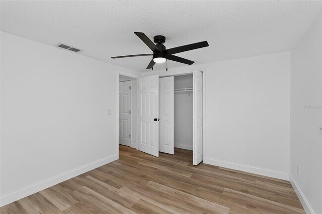 Building Photo - 5644 Berlin Dr