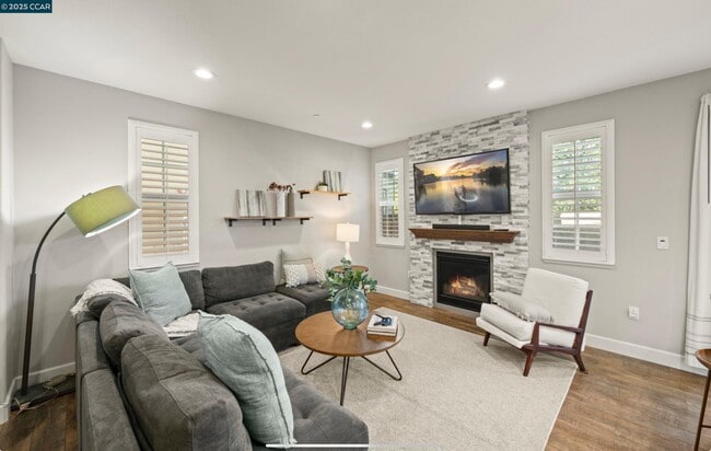 Building Photo - 110 Elworthy Ranch Dr