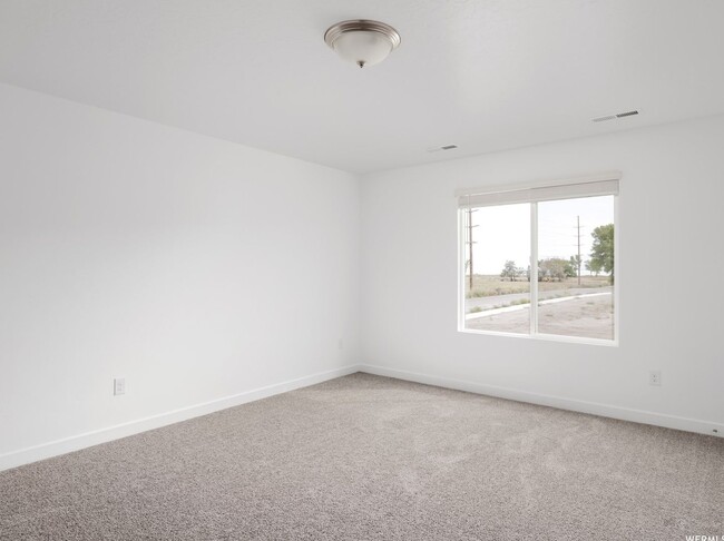 Building Photo - Brand-New Beautiful 3 Bedroom 2 Bathroom C...