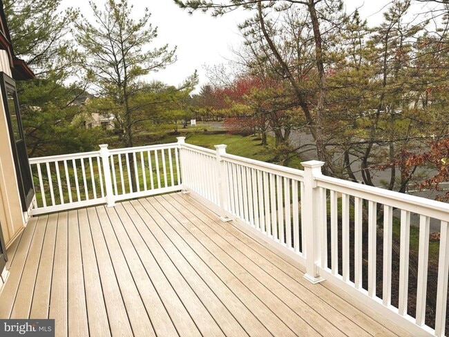 Building Photo - 24 Pickwick Pl