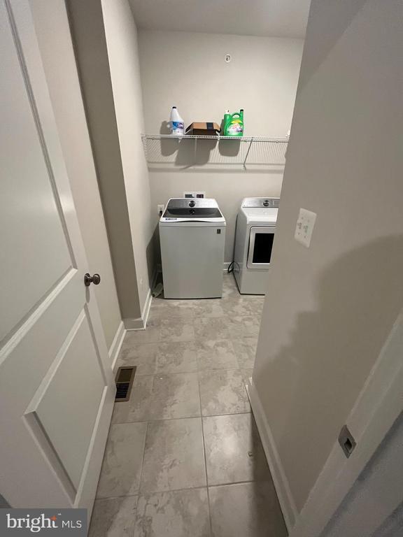 Building Photo - 2327 Stephanie Tessa Ln