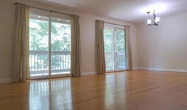 Building Photo - 15 Lordvale Blvd