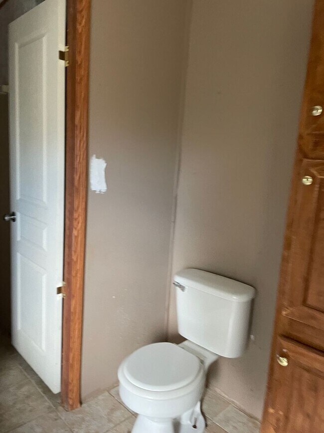 Building Photo - 3 Bed, 2 Bath, 1,280 sq ft singlewide mobi...