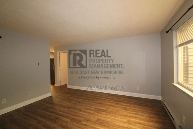Building Photo - 616 Portland St