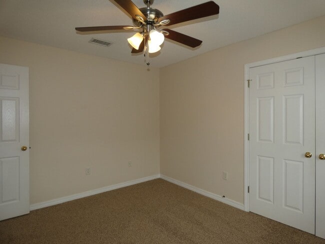 Building Photo - 4 Bedroom in Spencer Oaks Subdivision