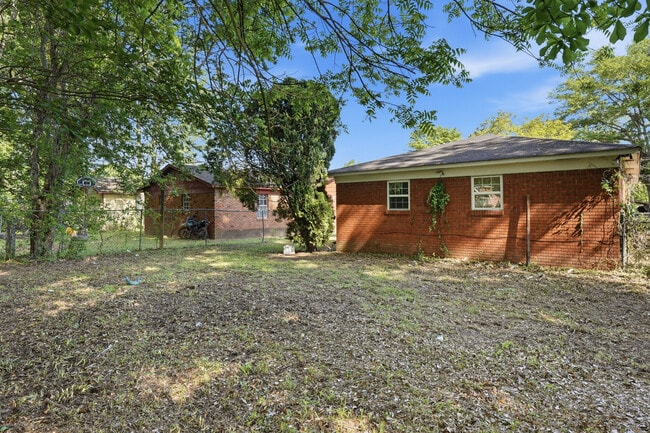 Building Photo - 2683 21st St