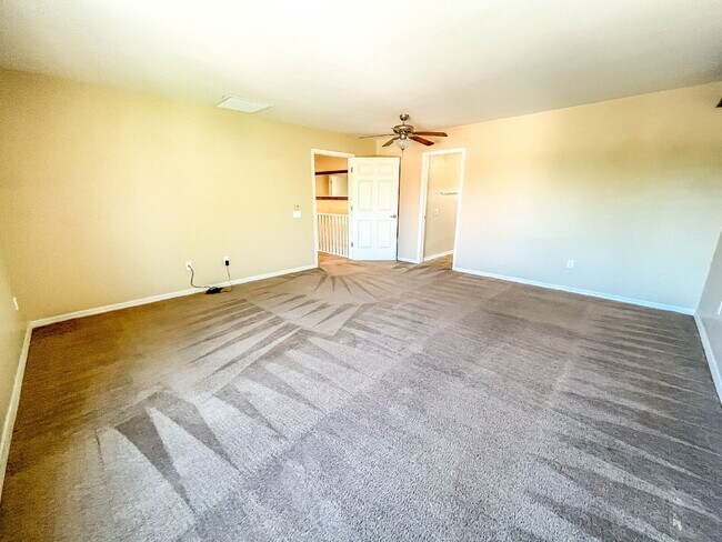 Building Photo - Spacious Rancho Sahuarita Home with Solar, 3-Car Garage, Desert Views and Oversized Loft $500 off...
