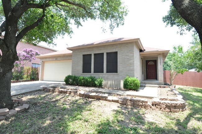 Primary Photo - Available NOW! 4 bedrooms, one story, Grea...