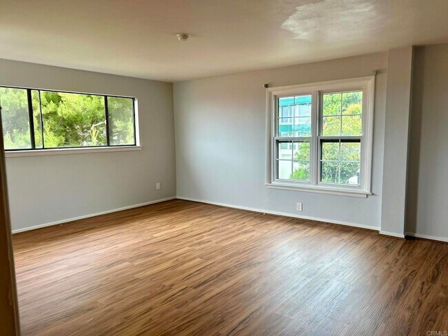 Building Photo - 25072 Alicia Dr