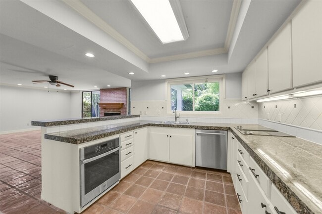 Building Photo - 4707 Nenana Dr