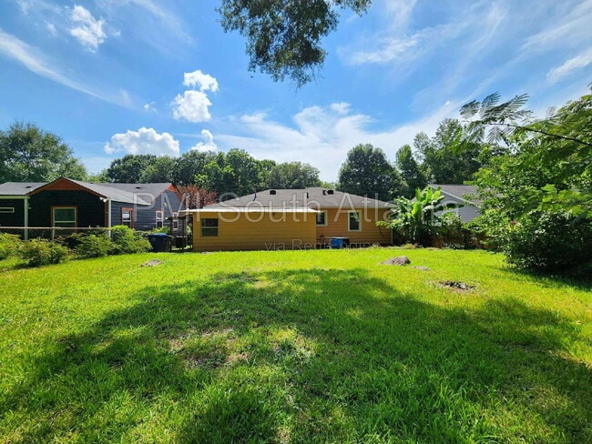Building Photo - 2480 Spring Garden Dr SW
