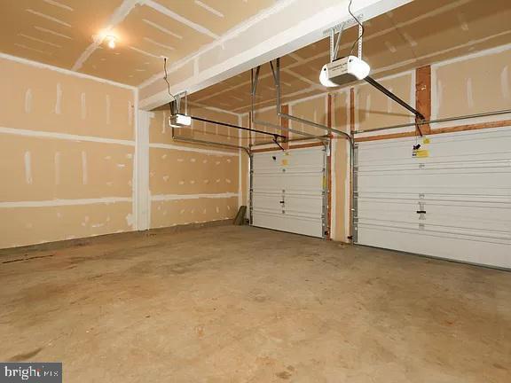 Building Photo - 564 Woodruff Ln