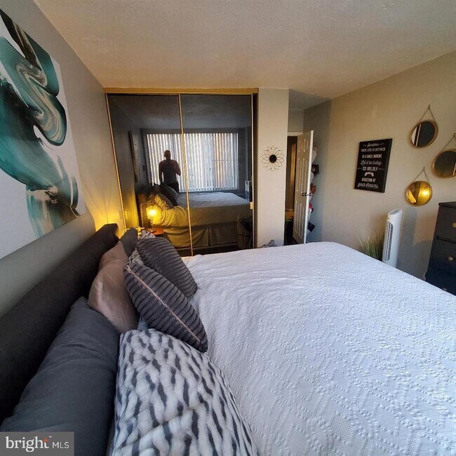 Building Photo - 11801 Rockville Pike