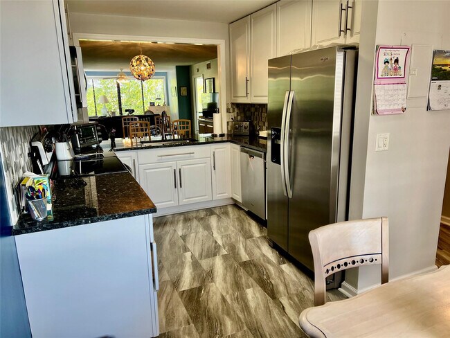 Building Photo - 9787 N Belfort Cir