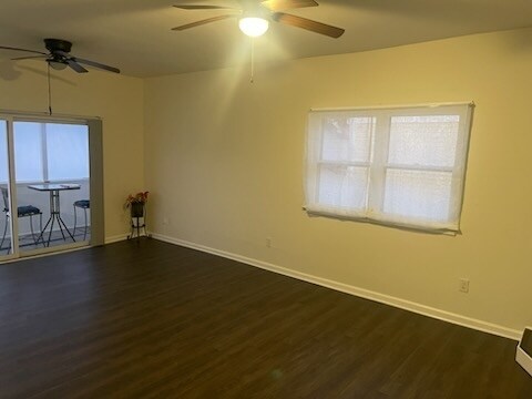 Building Photo - 23 E Main St