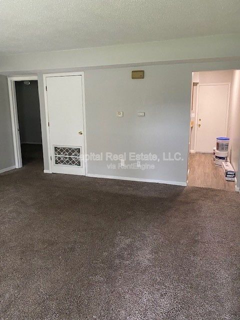 Building Photo - 2 Georgetown Dr