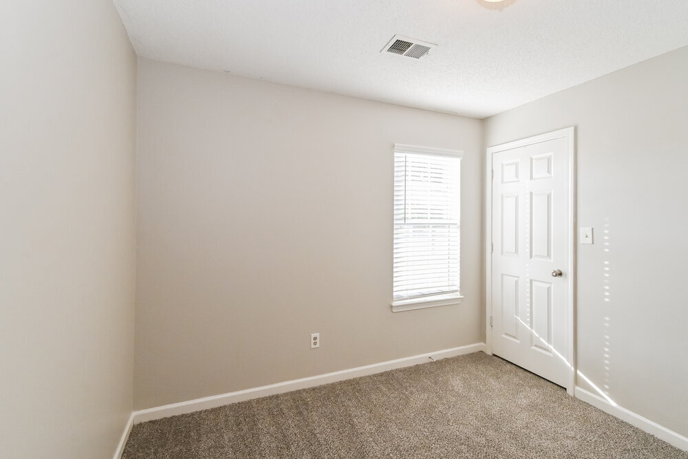 Building Photo - 7605 Caitlynn Cir S