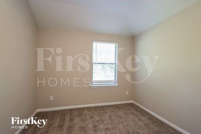 Building Photo - 6193 White Oak Leaf Lp