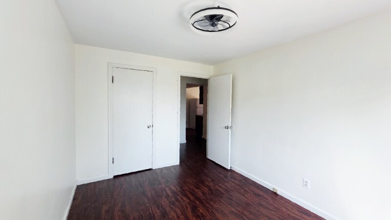 Building Photo - 3917 E Gatewood Ln