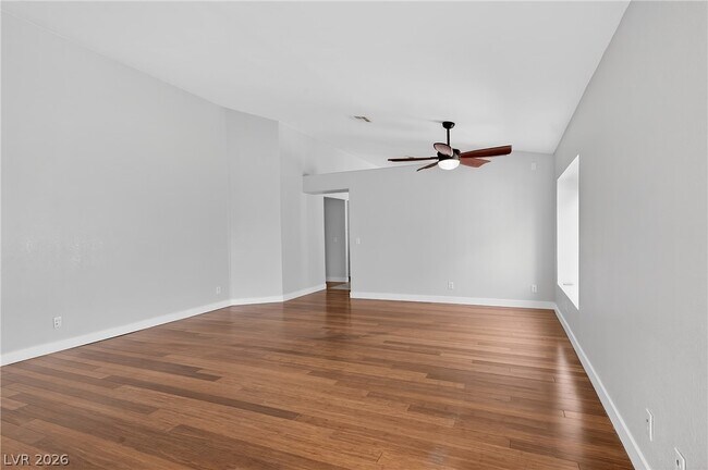 Building Photo - 405 Crater Ct