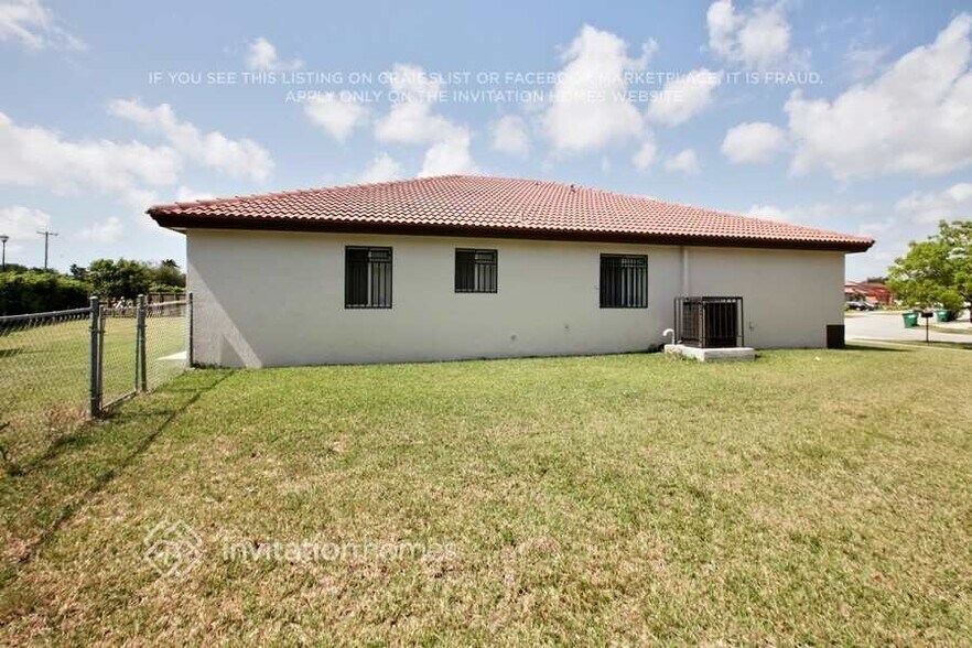 Building Photo - 26331 SW 134th Ct